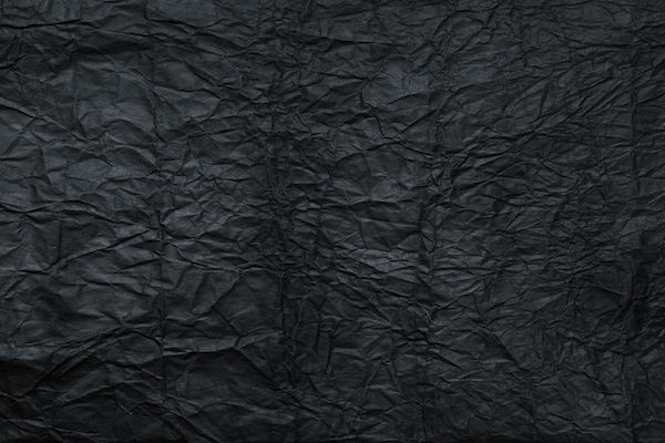 Papier froissé noir