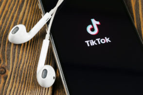 TikTok, une croissance contrariée par de forts enjeux géopolitiques
