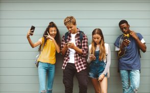 Born Social 2020 : les usages numériques des moins de 13 ans
