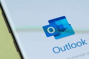 Nouveautés Outlook sur mobile : widget calendrier sur iPhone, réactions aux emails avec des emojis…